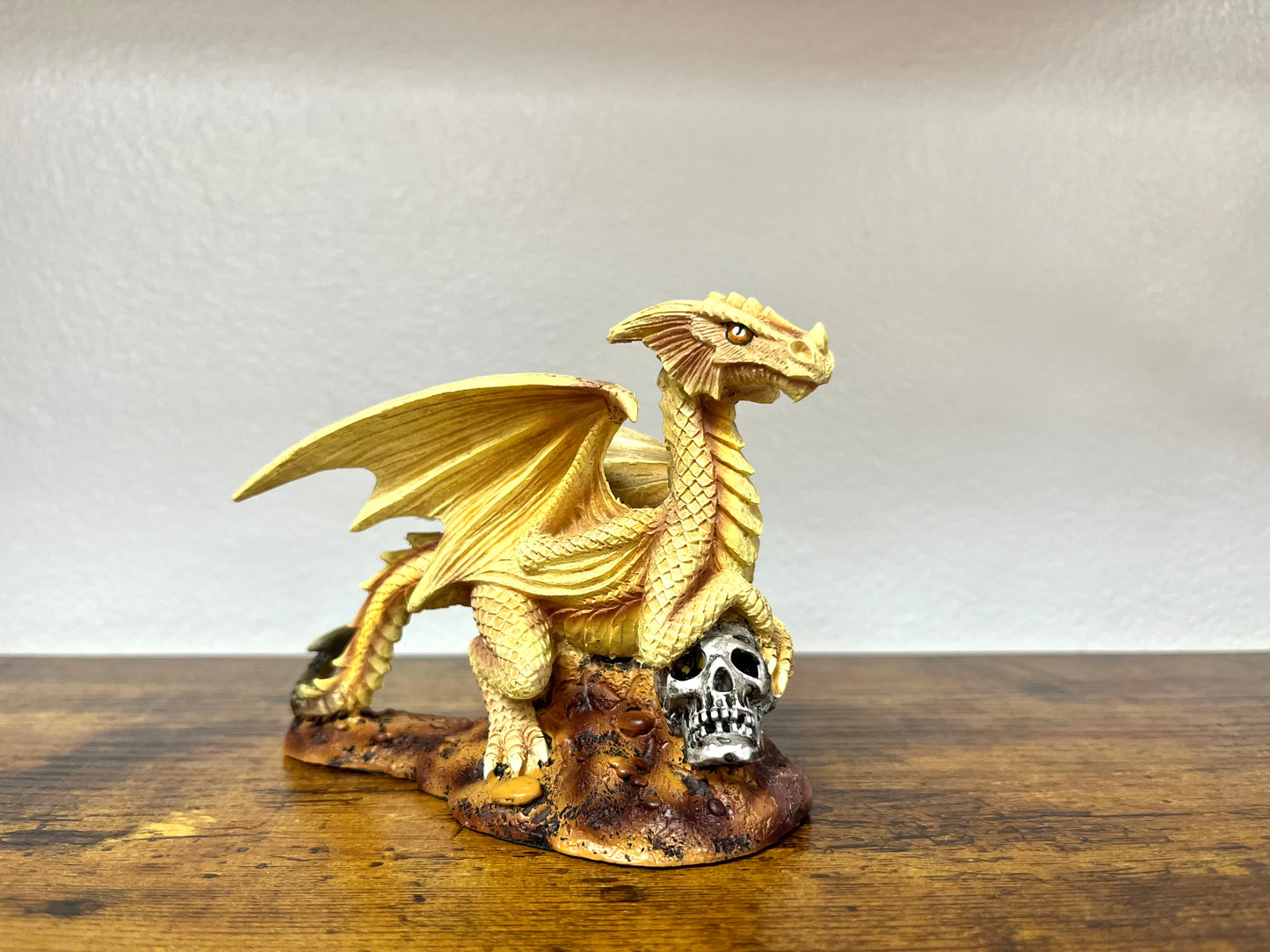 Dragon figures